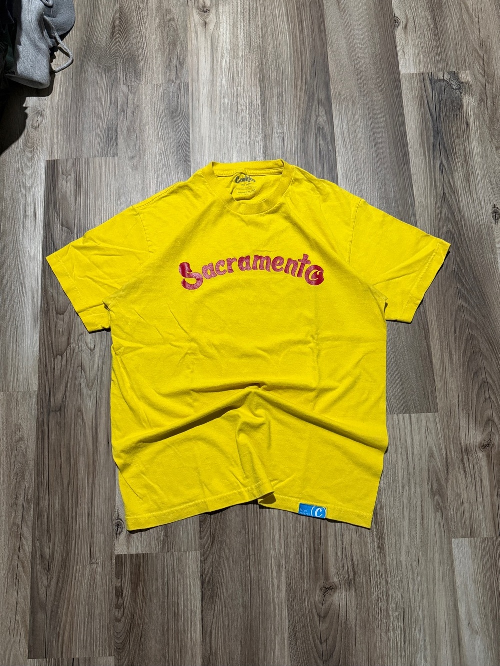 Cookies Sf Yellow Sacramento Spellout Shirt • Size L